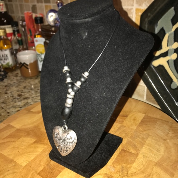 Silver Heart Beaded Necklace - Picture 4 of 7